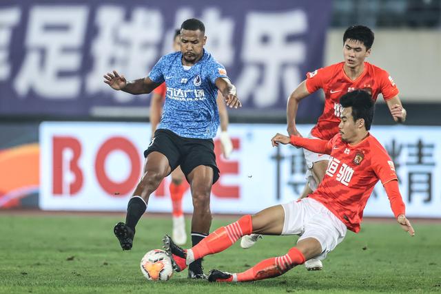 8年1.2亿美元大合同！热火与斯波完成提前续约